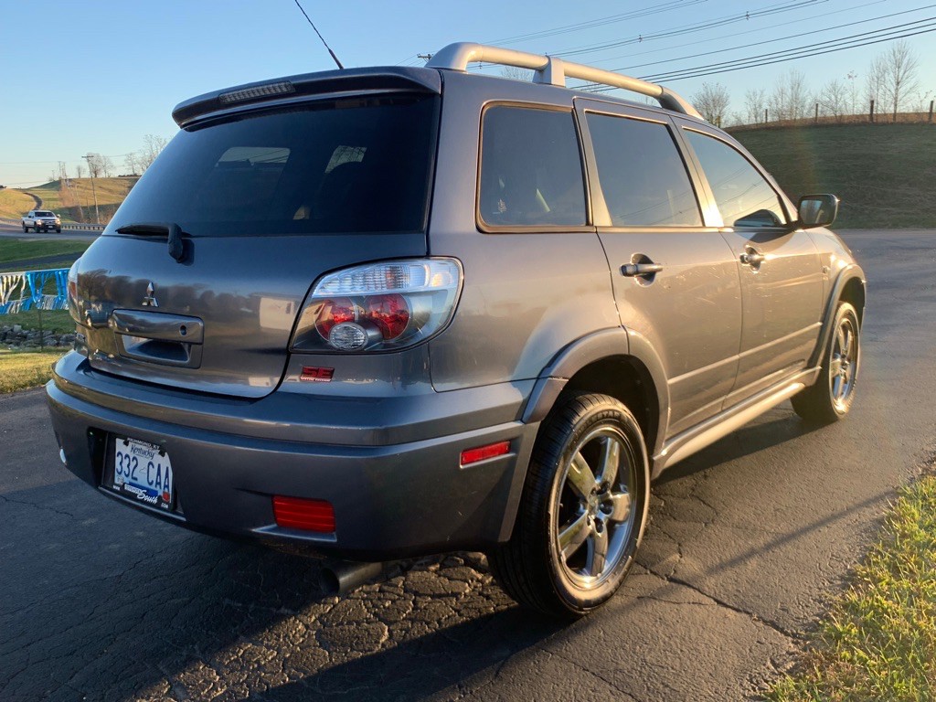 2006 Mitsubishi Outlander Image 7