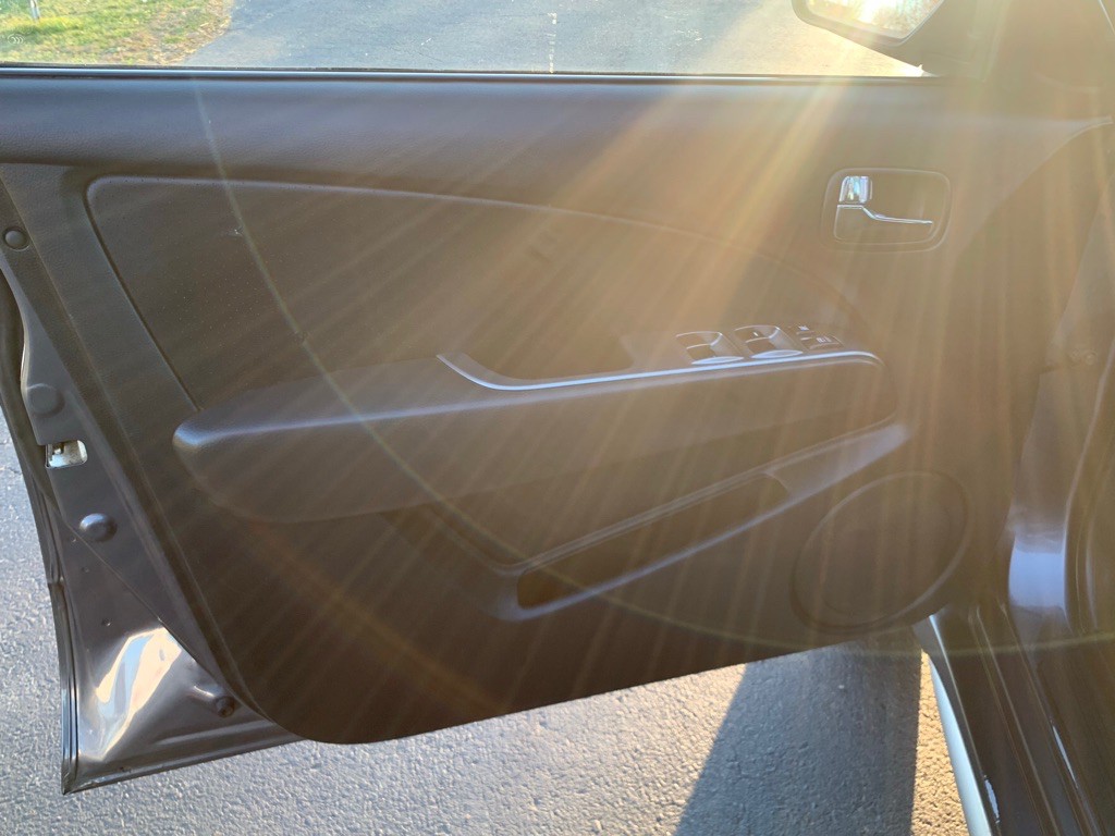 2006 Mitsubishi Outlander Image 13