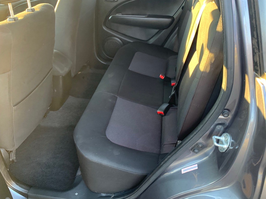 2006 Mitsubishi Outlander Image 15