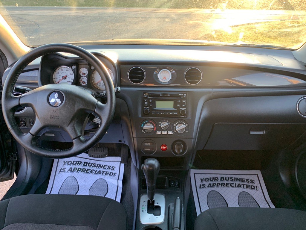 2006 Mitsubishi Outlander Image 16