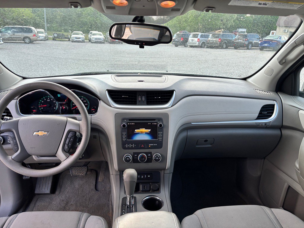 2015 Chevrolet Traverse Image 16