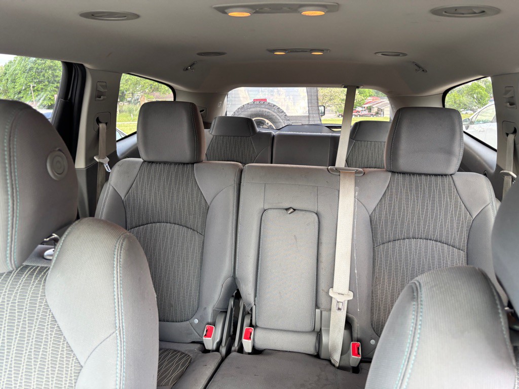 2015 Chevrolet Traverse Image 17