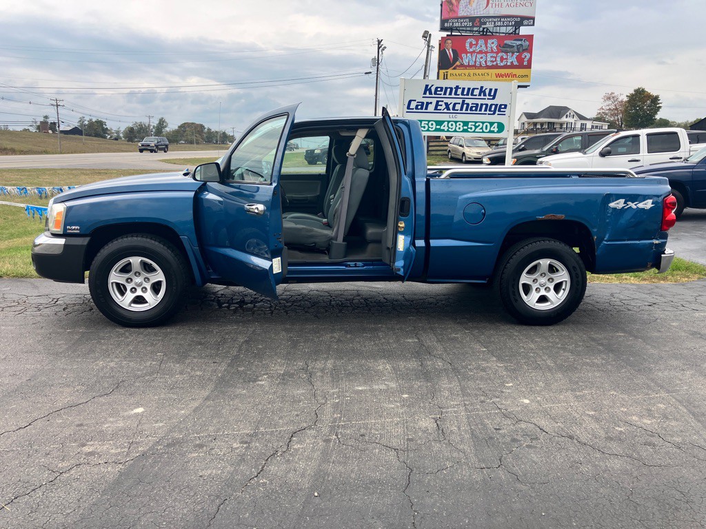 2005 Dodge Dakota Image 7