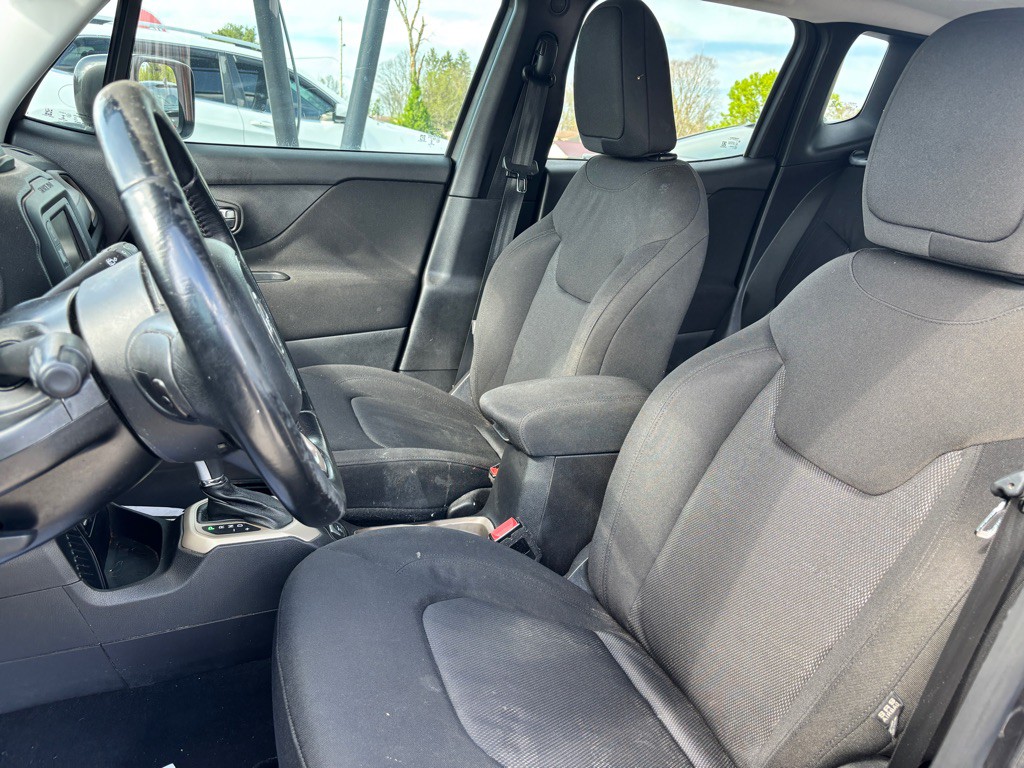 2017 Jeep Renegade Image 12