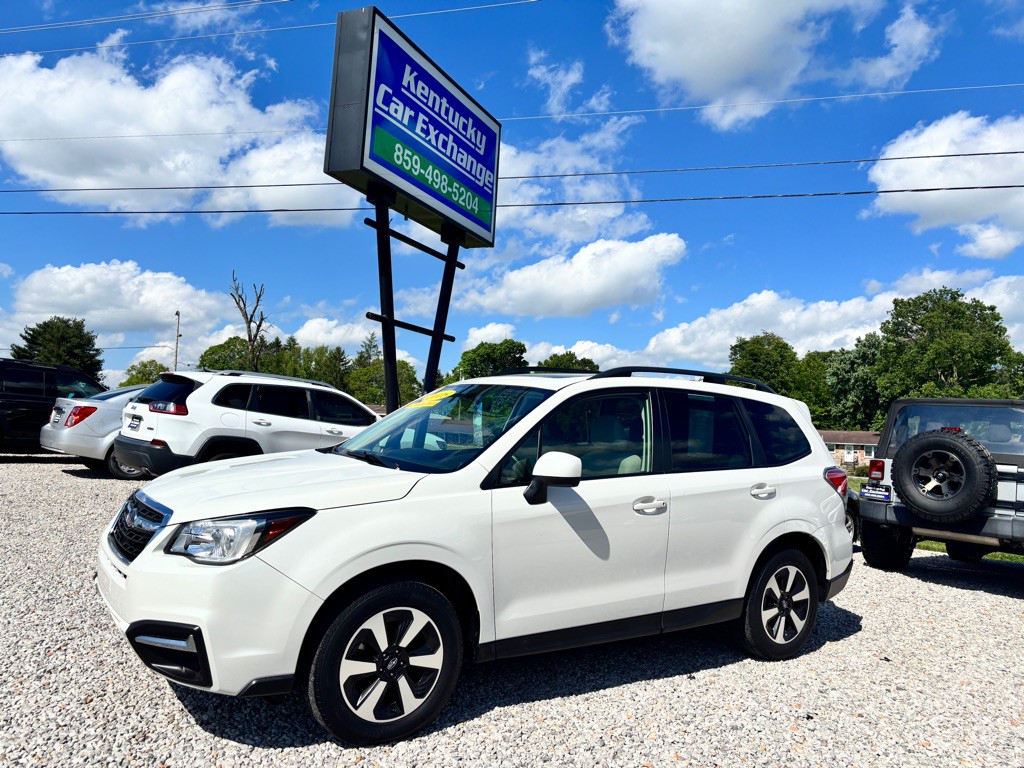 2018 Subaru Forester Image 1