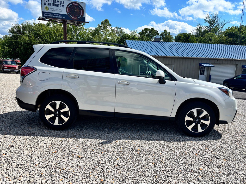 2018 Subaru Forester Image 6