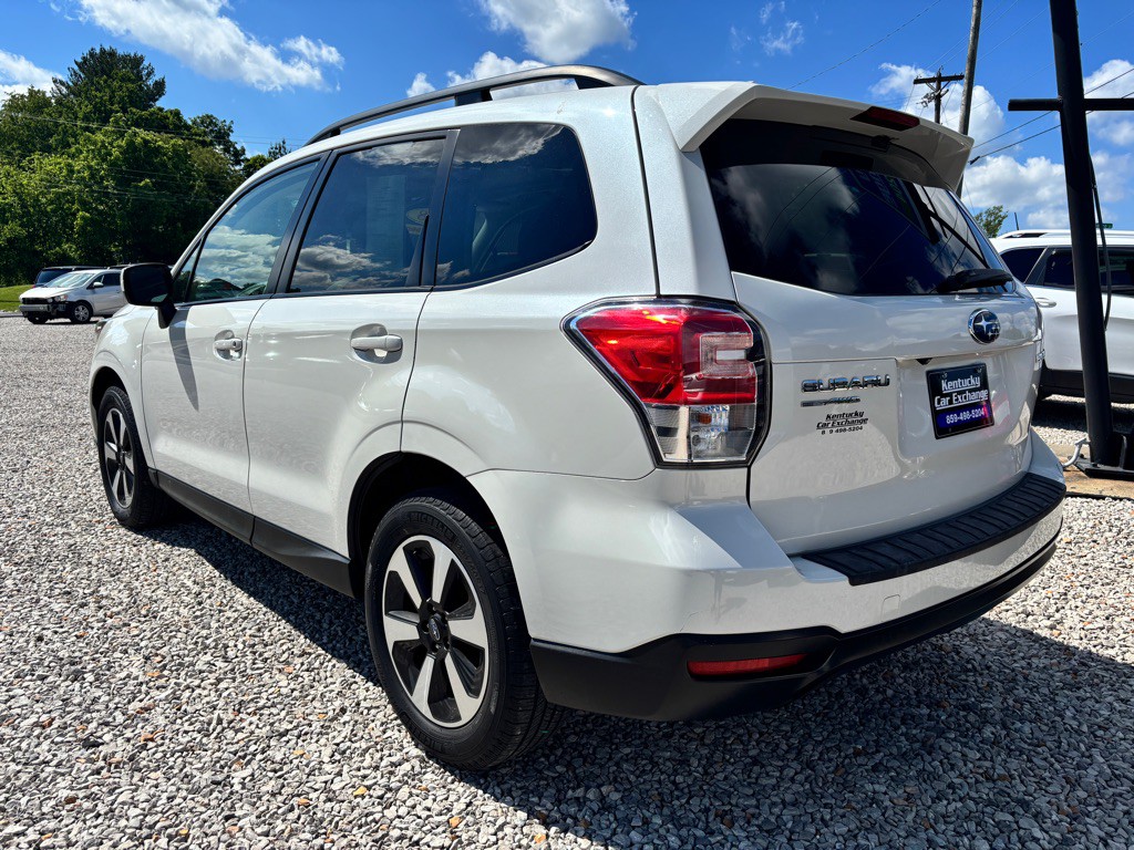 2018 Subaru Forester Image 9