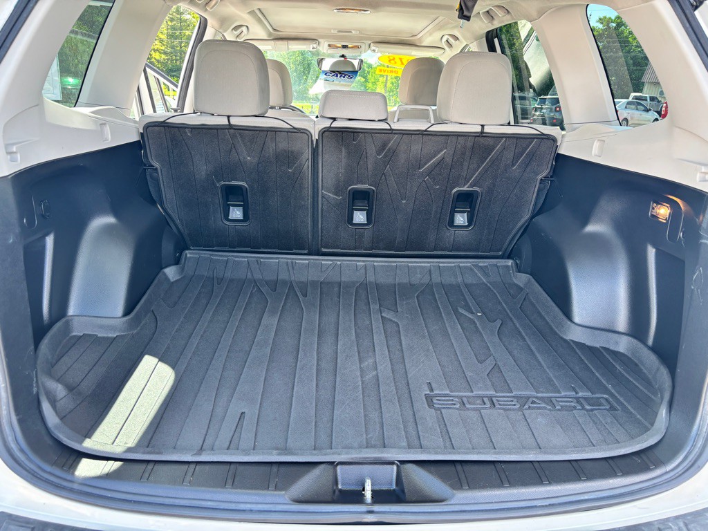 2018 Subaru Forester Image 16