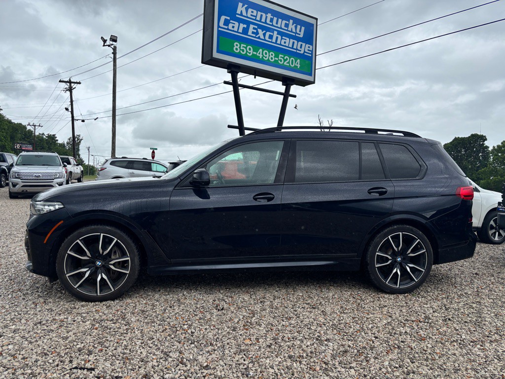 2019 BMW X7 Image 2