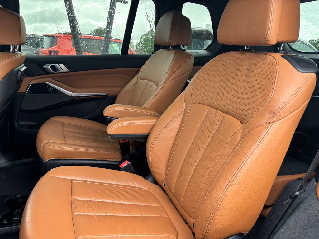 2019 BMW X7 Image 12