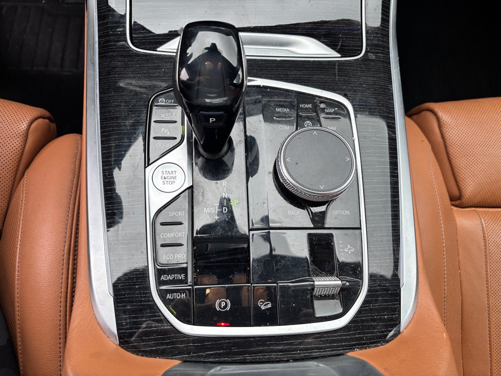 2019 BMW X7 Image 19