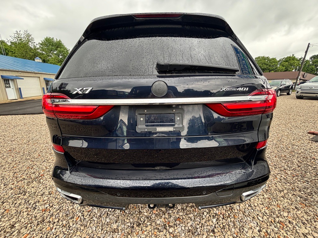 2019 BMW X7 Image 21