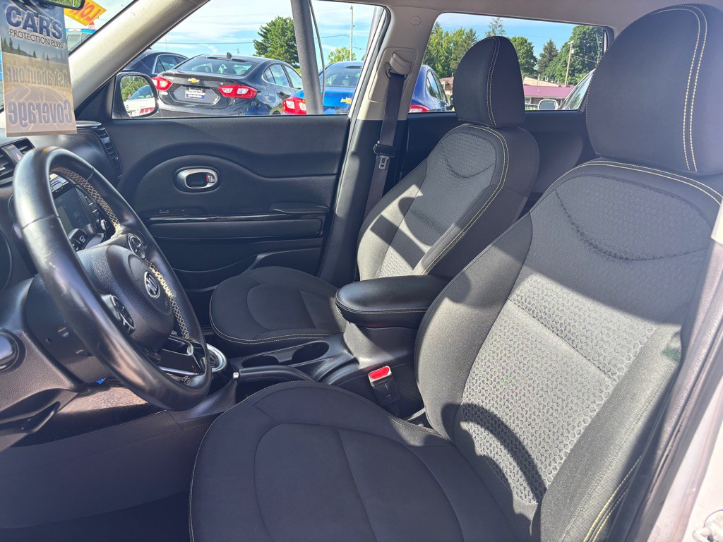 2015 Kia Soul Image 12