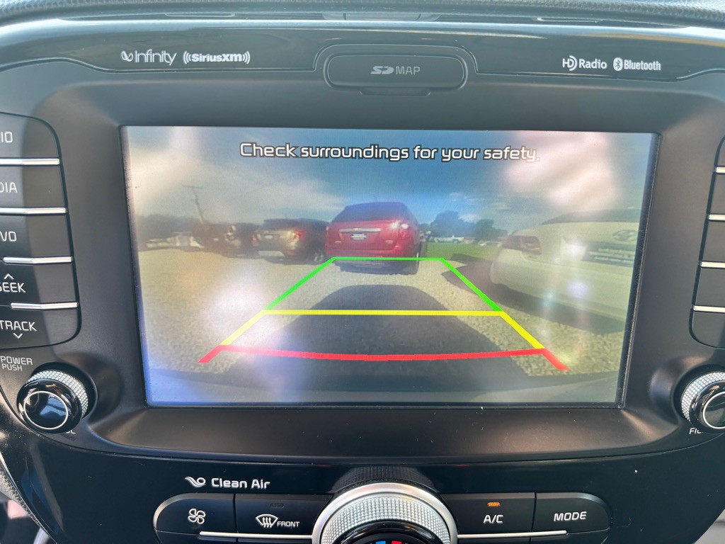 2015 Kia Soul Image 16