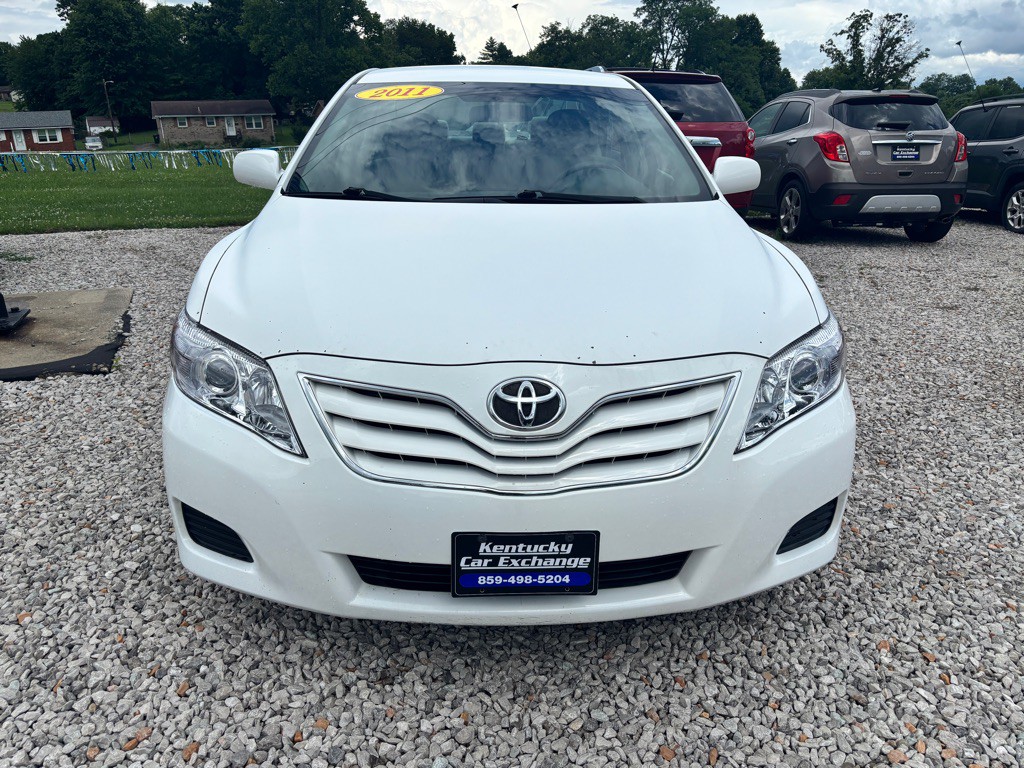 2011 Toyota Camry Image 4