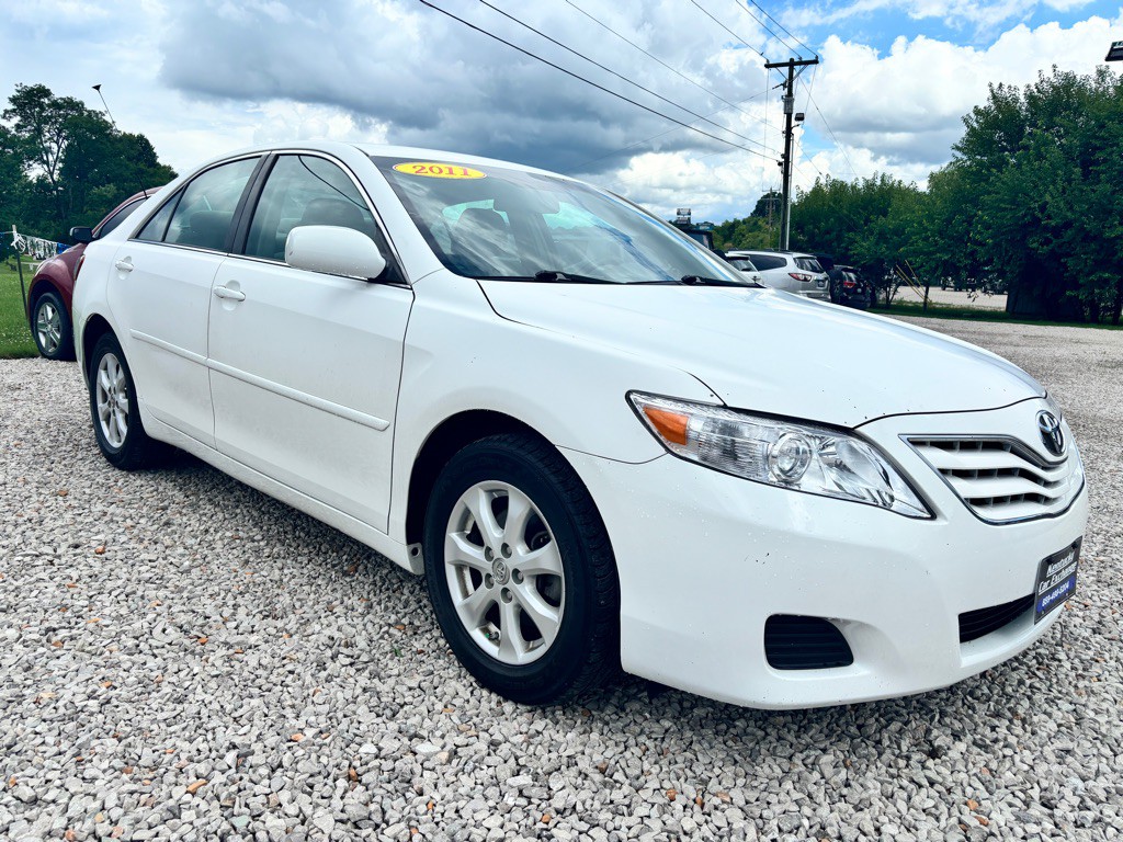 2011 Toyota Camry Image 5