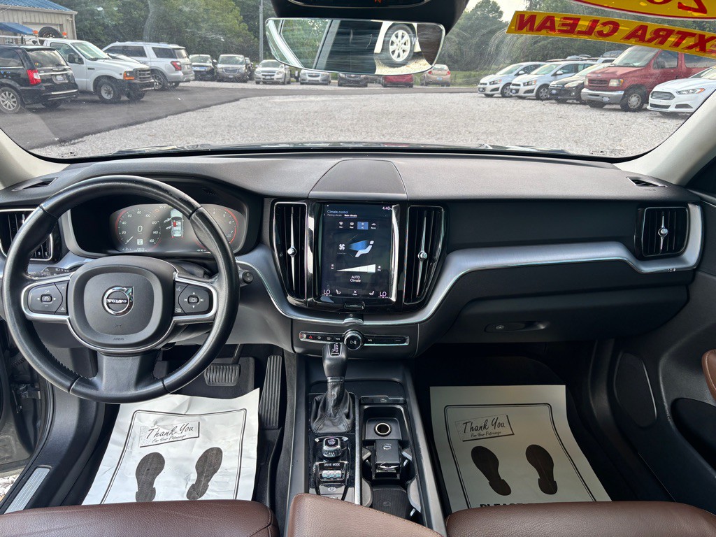 2020 Volvo XC60 Image 15