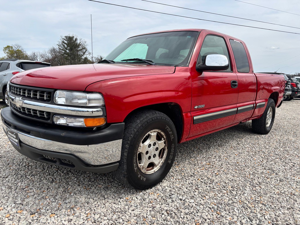 2002 Chevrolet Silverado 1500 Image 2