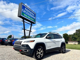 Image for 2017 Jeep Cherokee Trailhawk ID: 7642400