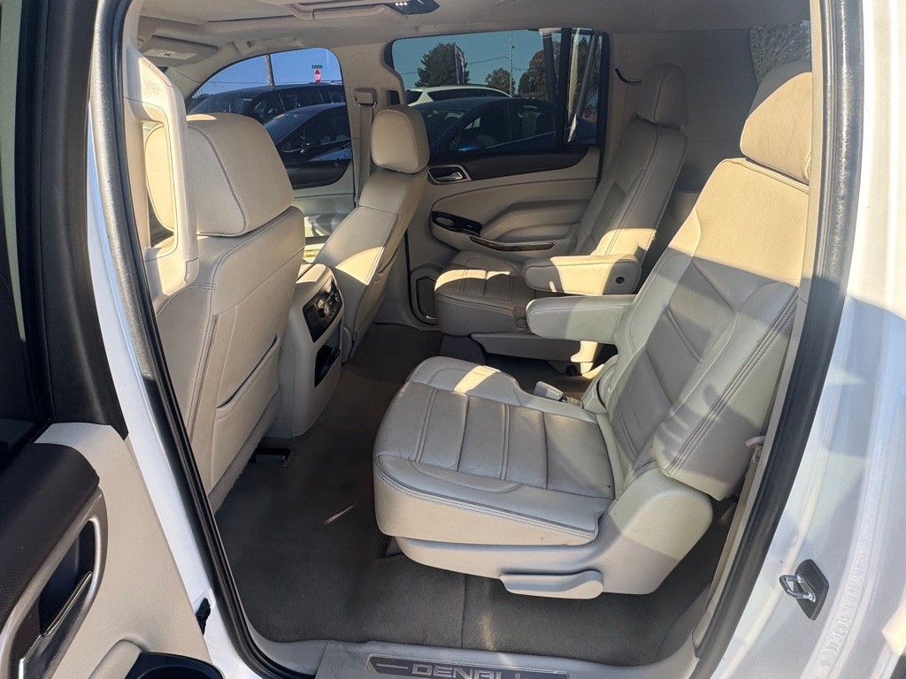 2017 GMC Yukon Image 14