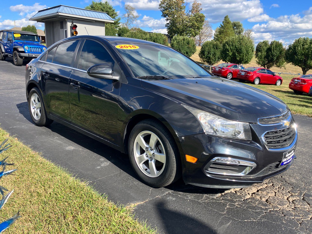 2015 Chevrolet Cruze Image 4