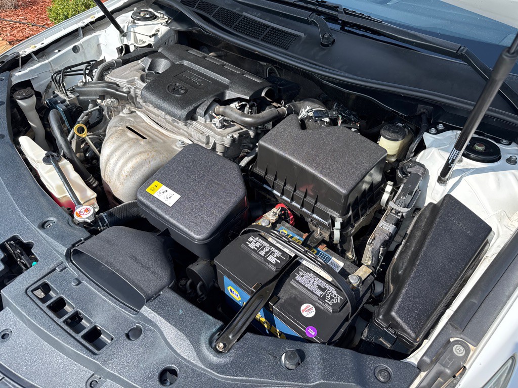 2017 Toyota Camry Image 23
