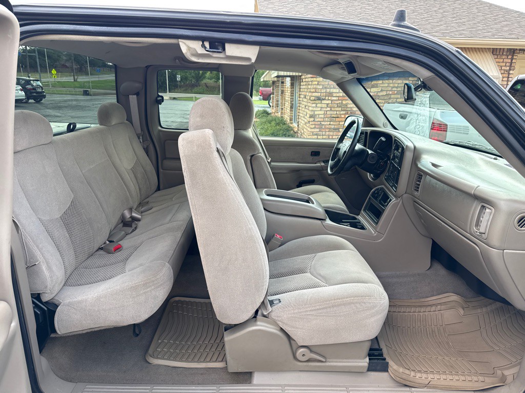 2003 Chevrolet Silverado 1500 Image 8