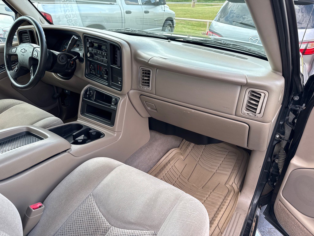 2003 Chevrolet Silverado 1500 Image 10