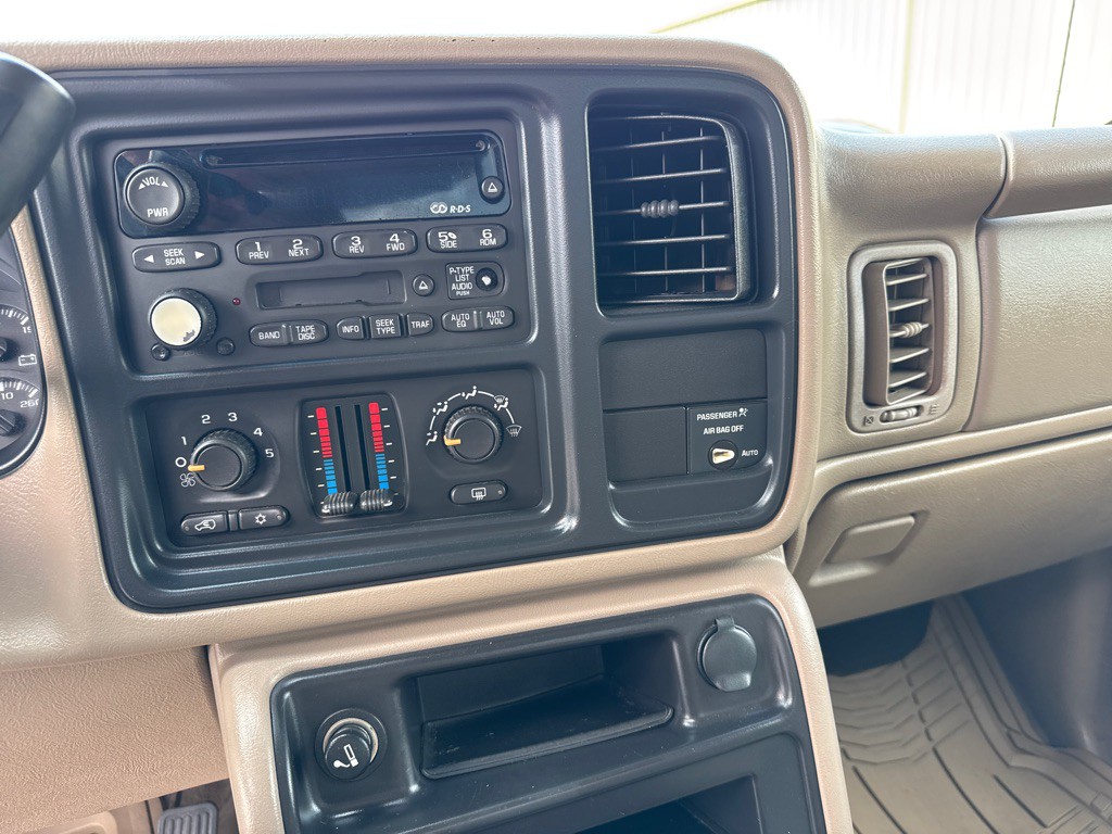 2003 Chevrolet Silverado 1500 Image 16