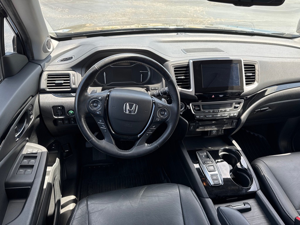 2018 Honda Pilot Image 17