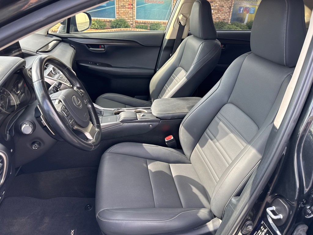 2021 Lexus NX Image 17