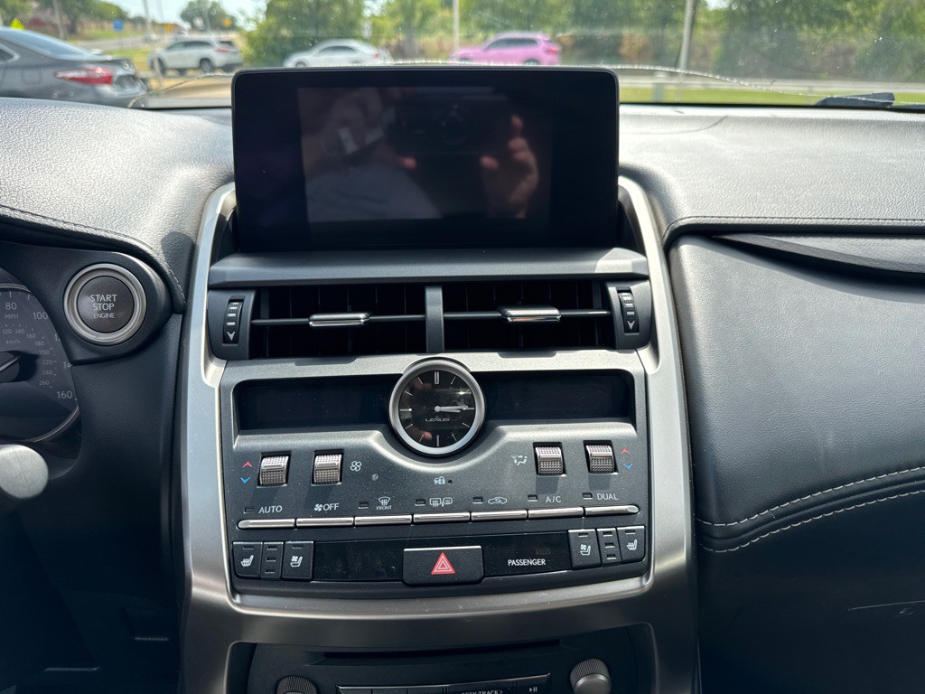 2021 Lexus NX Image 19