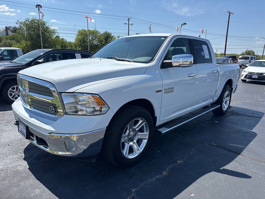 2018 RAM 1500 Image 3