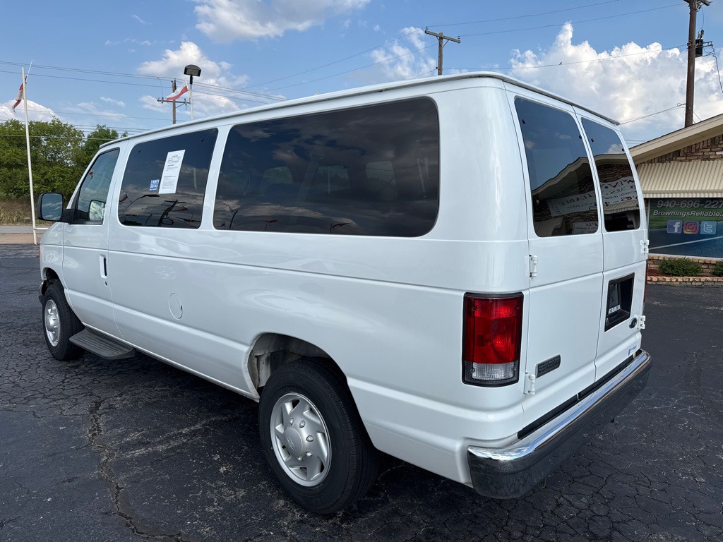 2007 Ford Econoline Image 6