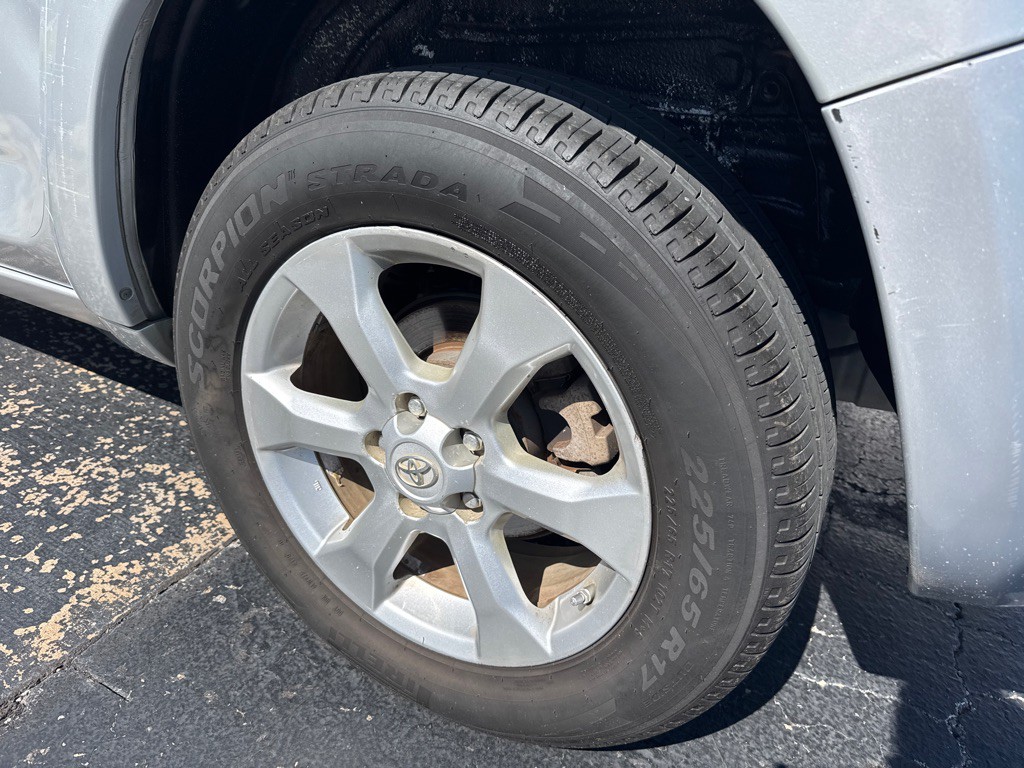 2010 Toyota Rav4 Image 7