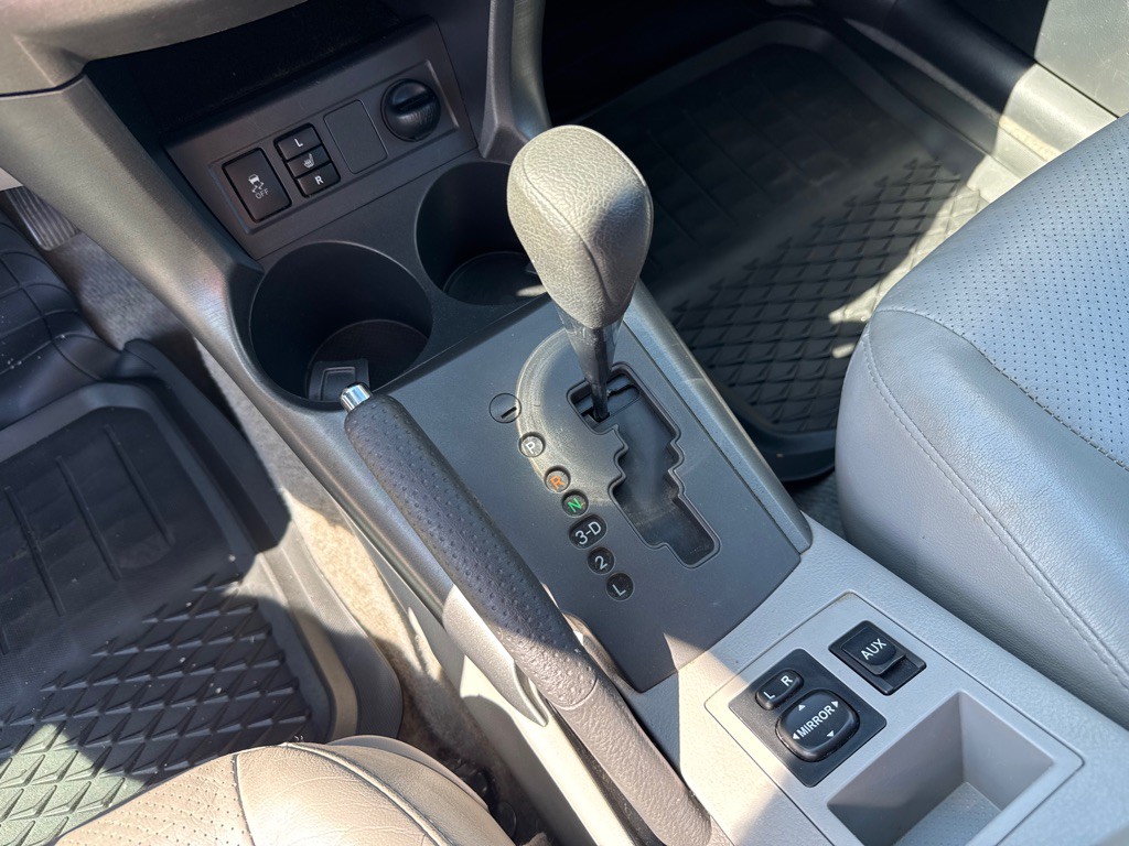 2010 Toyota Rav4 Image 18