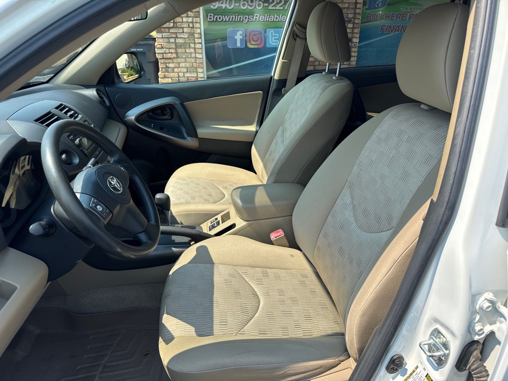 2012 Toyota Rav4 Image 16