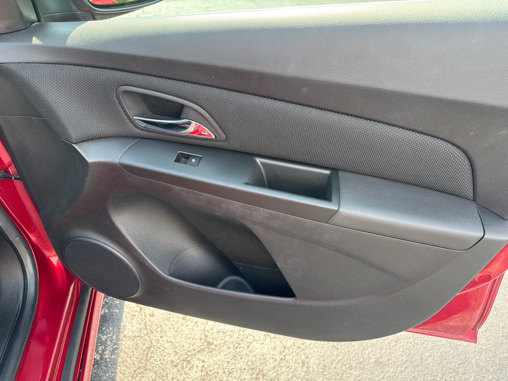 2013 Chevrolet Cruze Image 13