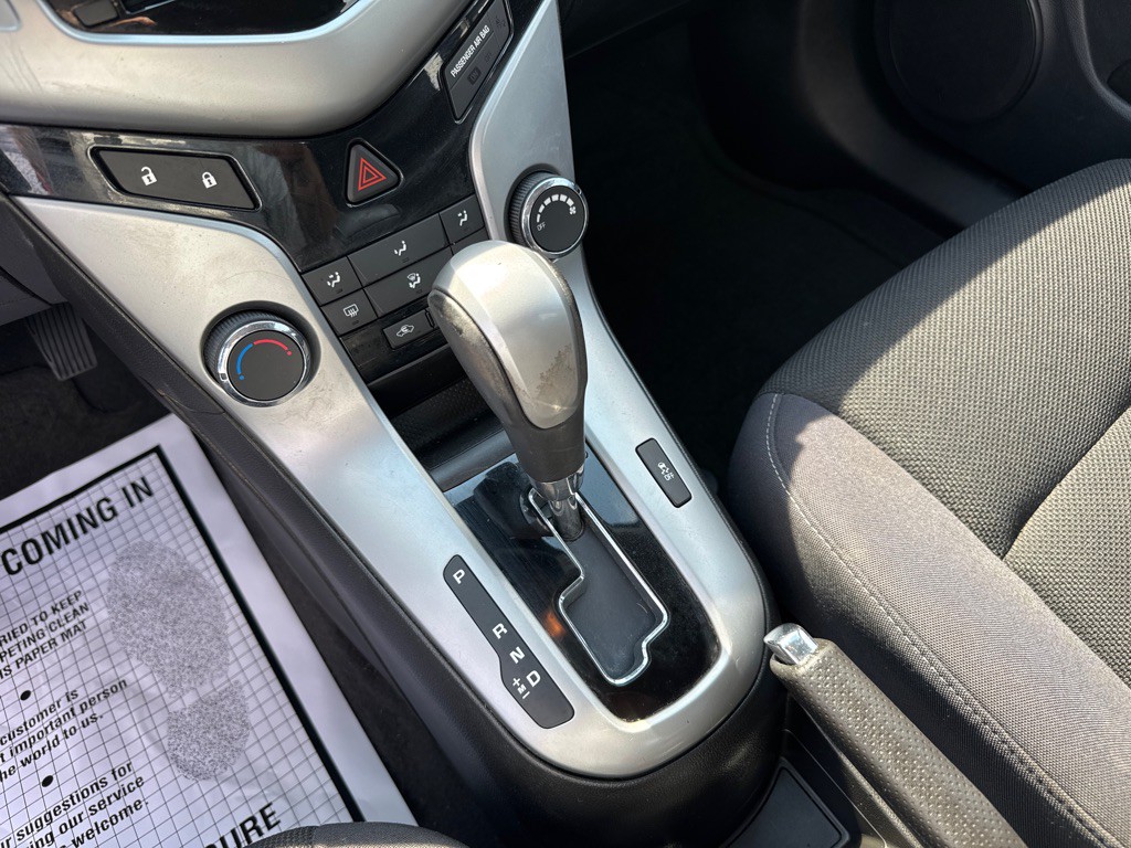 2013 Chevrolet Cruze Image 19