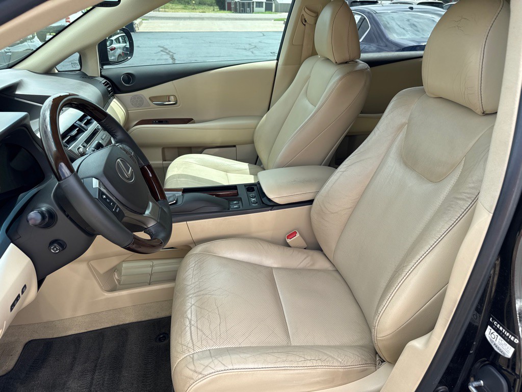 2015 Lexus RX Image 16