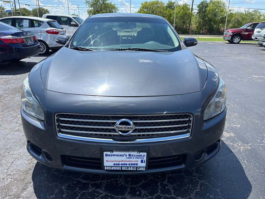 2010 Nissan Maxima Image 2