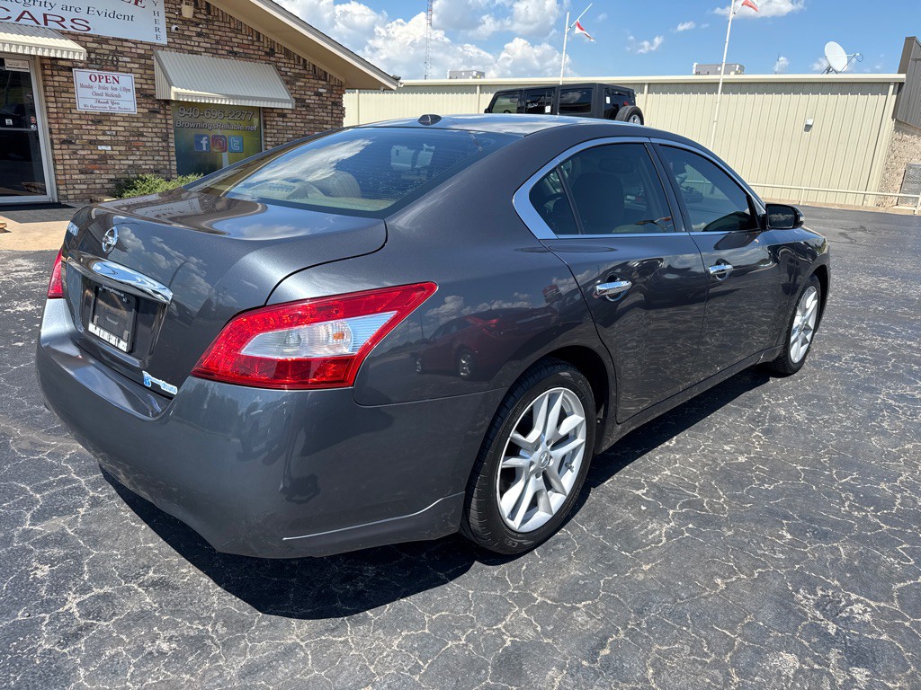 2010 Nissan Maxima Image 7