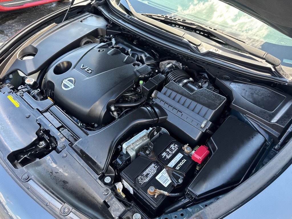 2010 Nissan Maxima Image 23