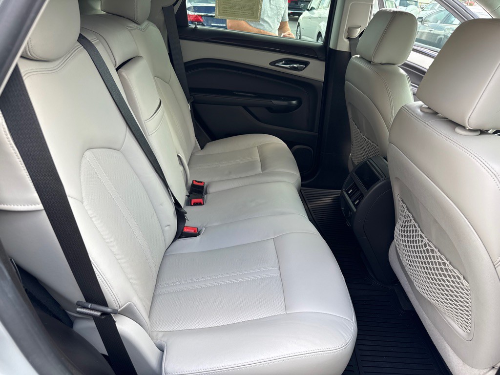 2013 Cadillac SRX Image 10