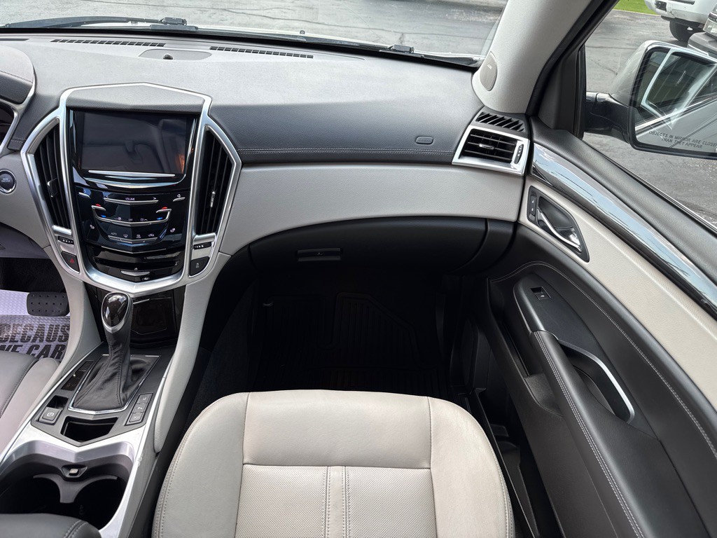 2013 Cadillac SRX Image 11