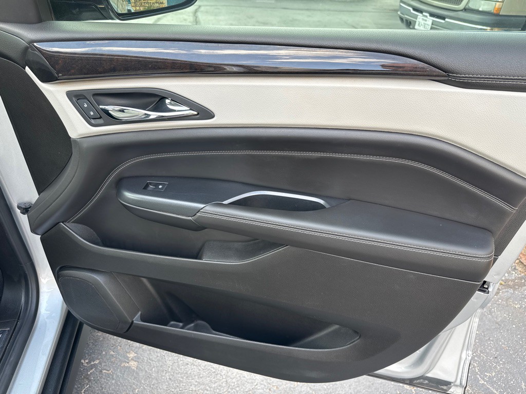 2013 Cadillac SRX Image 13