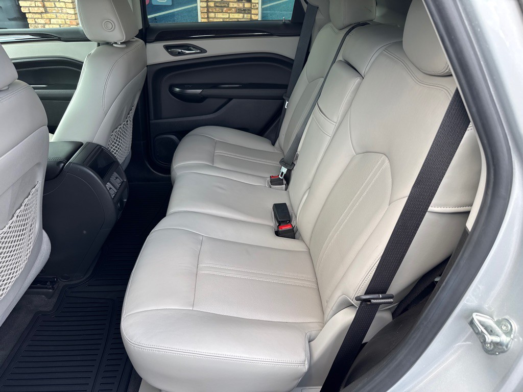 2013 Cadillac SRX Image 14