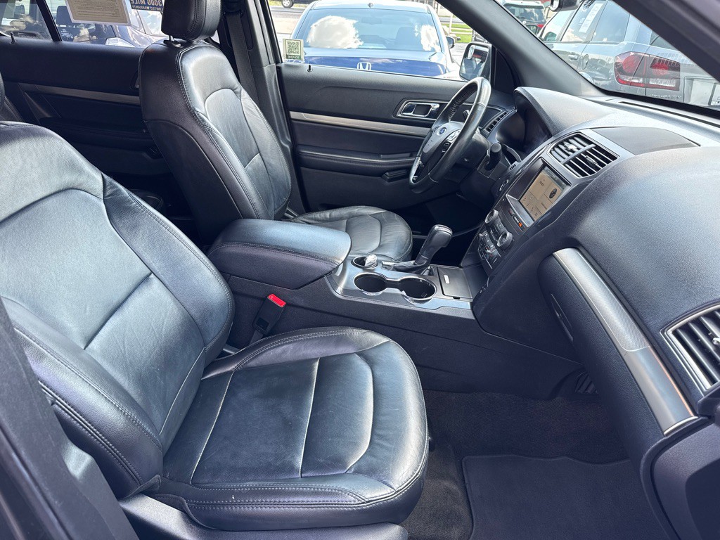 2018 Ford Explorer Image 14