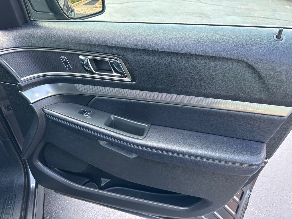 2018 Ford Explorer Image 15