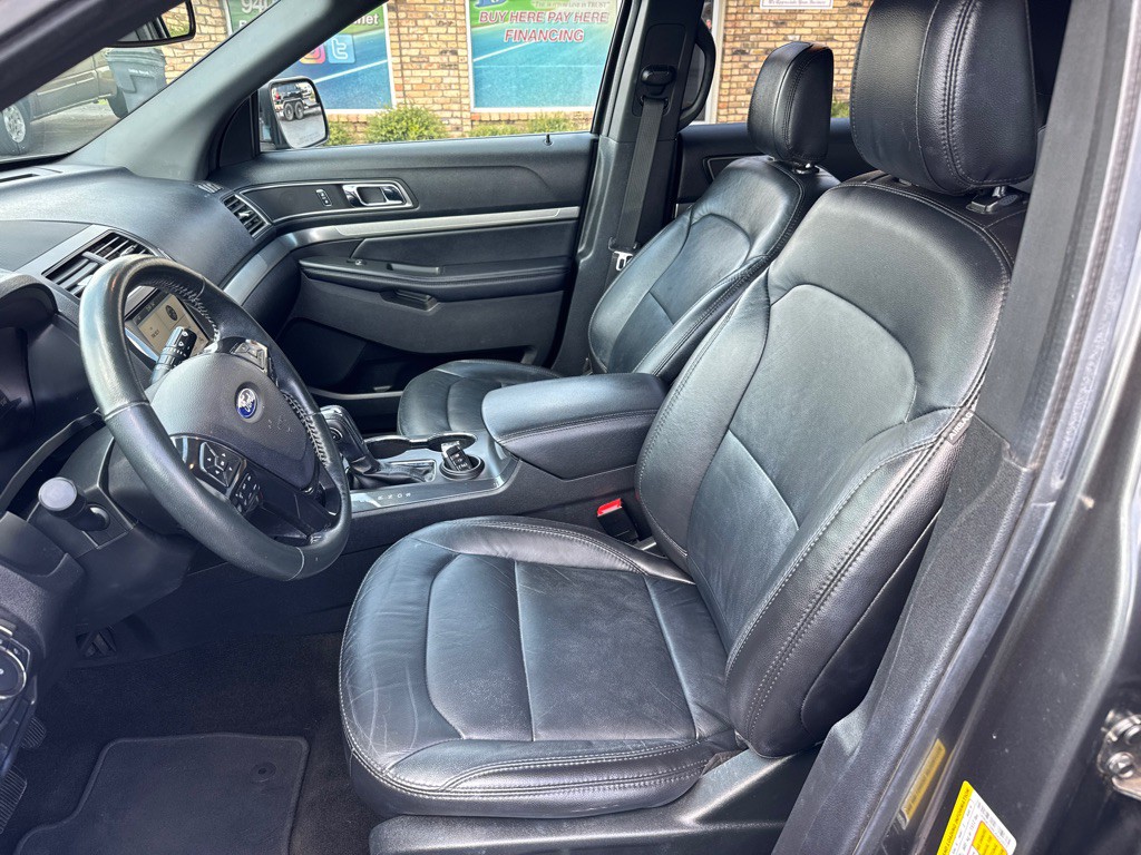 2018 Ford Explorer Image 18
